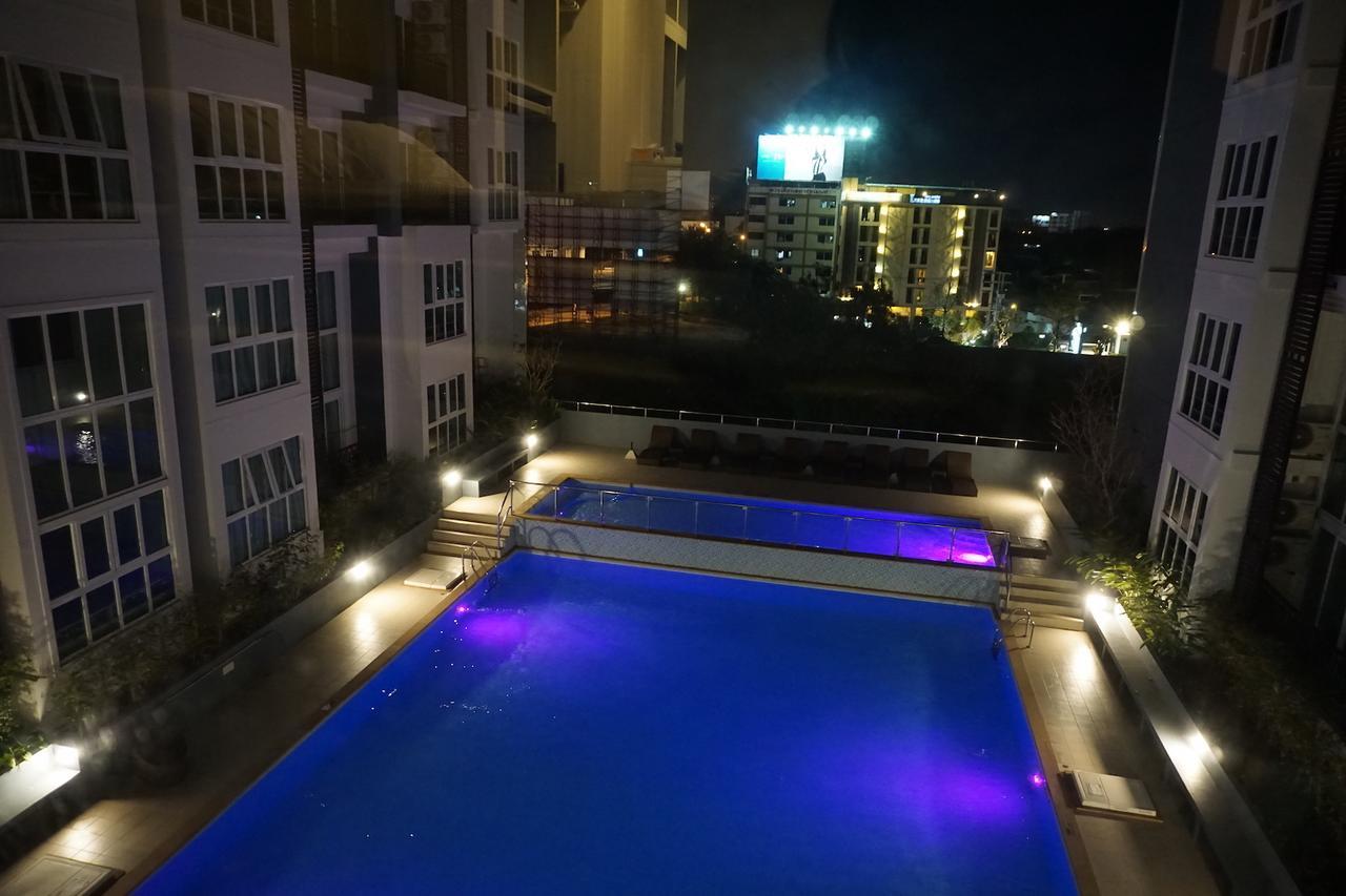 Pool View Room The Prio Чиангмай Экстерьер фото